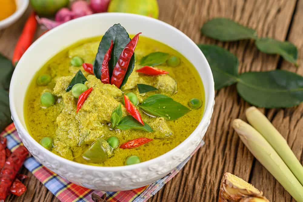 Yellow red and green curry clearance